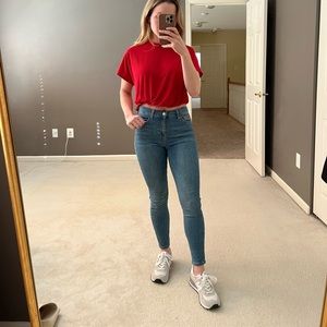 Topshop moto Jamie skinny jeans. Size W28L30. Medium wash.